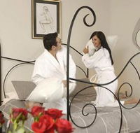 Wine  Roses Bed  Breakfast - Tourism Caloundra