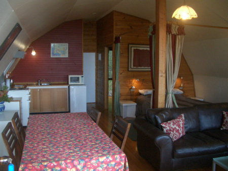 Bicheno Hideaway - Tourism Caloundra 2