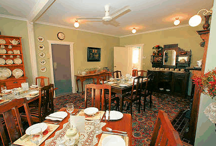 Ashton Gate Guest House - Tourism Caloundra 1