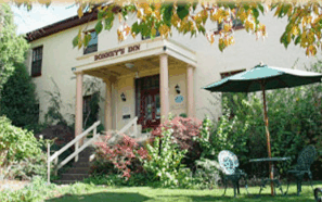 Bonney's Inn - Tourism Caloundra