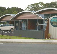 Strahan Bungalows - Tourism Caloundra