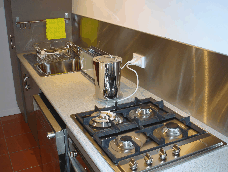 Hugo's B & B - Tourism Caloundra 4