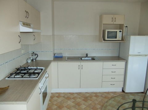 Newcastle Serviced Apartments - Tourism Caloundra 3