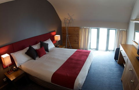 Perisher Valley Hotel - Tourism Caloundra 3