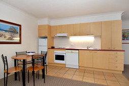 Spring Hill Mews - Tourism Caloundra 2