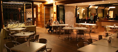 Renmark Hotel/Motel & Function Centre - Tourism Caloundra 6