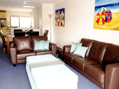 U2 At Moana Beach Holiday Apartment - Tourism Caloundra 2