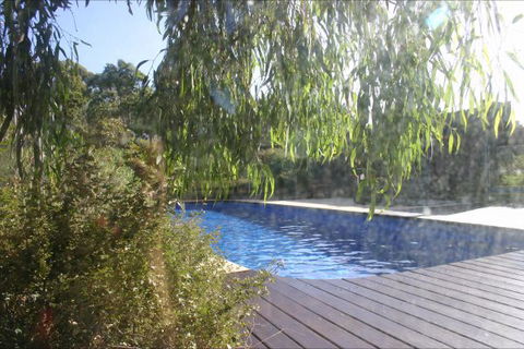 Arusha B&B Retreat - Tourism Caloundra 2