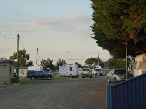 Central Caravan Park Colac - Tourism Caloundra 0