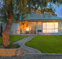 17 QED Lakehouse - Tourism Caloundra