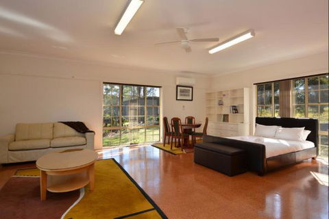 Abelia House - Tourism Caloundra 1