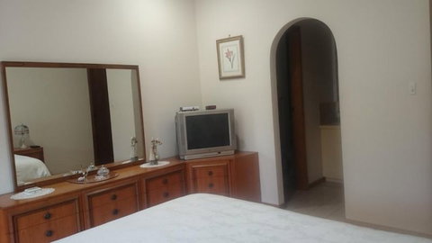 Gaerwood Bed Breakfast - Tourism Caloundra 5