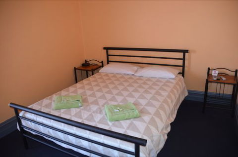 Copper Coast Hotel - Tourism Caloundra 4