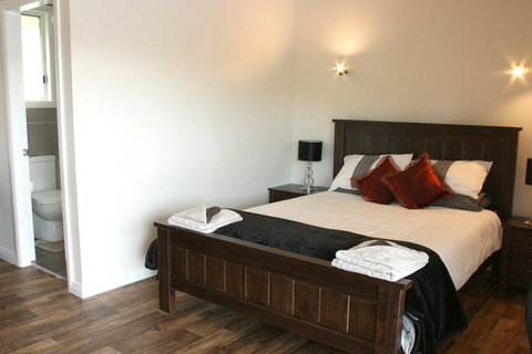 Bywondah Retreat - Tourism Caloundra 1