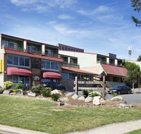 Aspire Alpine Gables and Brumby Bar - Tourism Caloundra