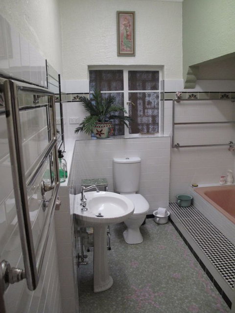 B&B Wodonga - Art Deco Accommodation - Tourism Caloundra 8