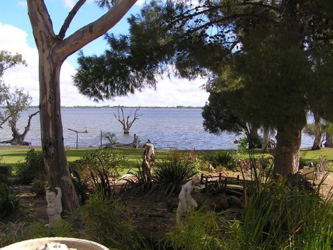 Barmera North Lake Caravan Park - Tourism Caloundra 2
