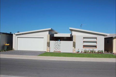 Beach Bliss Wallaroo - Tourism Caloundra 4
