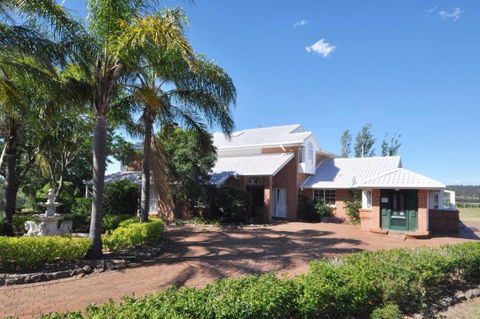 Beggars Bridge Homestead - Tourism Caloundra 0