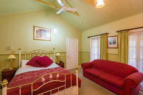 Bendigo Cottages Bed And Breakfast - Tourism Caloundra 4