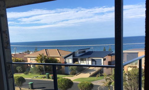 Beachview Narooma - Tourism Caloundra 0