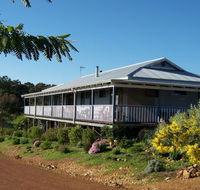 Blue House Bed and Breakfast - Tourism Caloundra