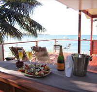 Bundeena Beach Hut - Tourism Caloundra