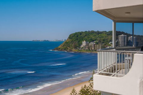 Cashelmara Burleigh Beachfront Apartments - Tourism Caloundra 1