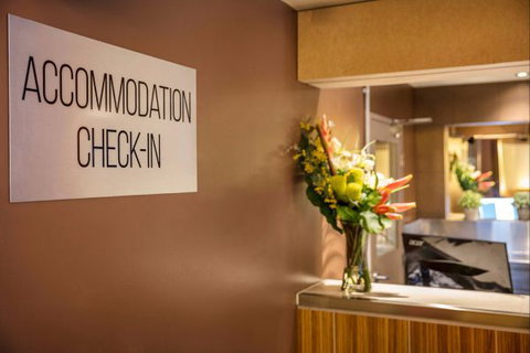 Caringbah Hotel - Tourism Caloundra 1