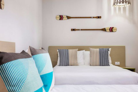Caringbah Hotel - Tourism Caloundra 3