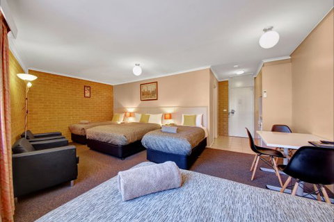 Central Deborah Motel - Tourism Caloundra 7