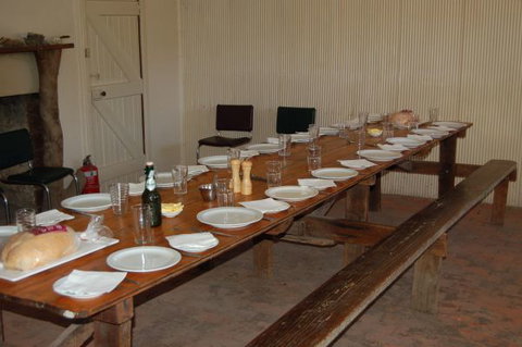 Chowilla Station Shearer's Quarters Accommodation - Tourism Caloundra 2