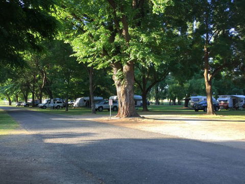 Colac Colac Caravan Park - Tourism Caloundra 1