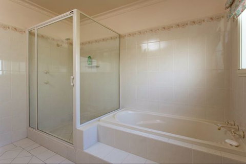 Hamer House - Tourism Caloundra 4