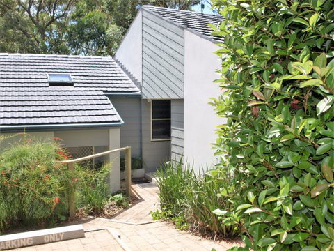 Hyams Beach Holiday Apartment - Tourism Caloundra 0