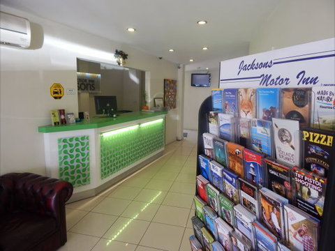 Jacksons Motor Inn - Tourism Caloundra 7