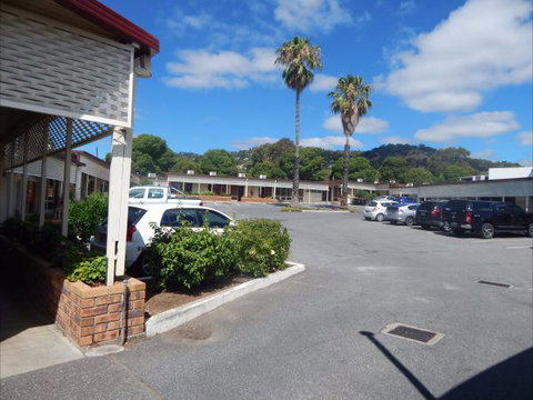 Jacksons Motor Inn - Tourism Caloundra 8