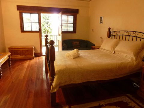 Kaesler Cottages - Tourism Caloundra 1