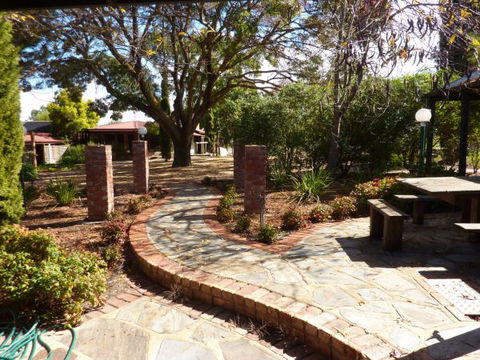 Kaesler Cottages - Tourism Caloundra 2
