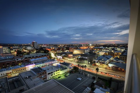 La Loft Apartments - Tourism Caloundra 0