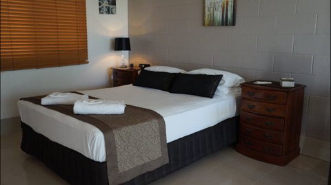 La Solana Holiday Apartments  - Mackay - Tourism Caloundra 3