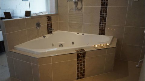 La Solana Holiday Apartments  - Mackay - Tourism Caloundra 8