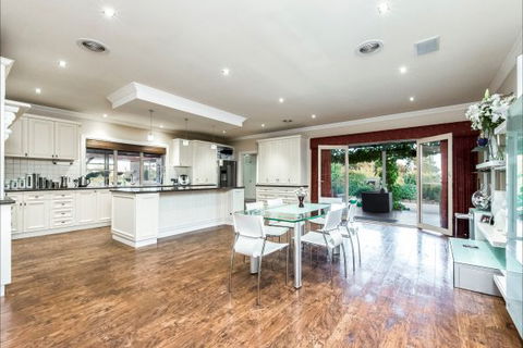La Bella Vita - Tourism Caloundra 3