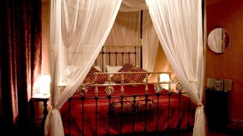 Morella House - Tourism Caloundra 0