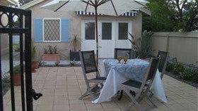 The Studio- 82 Victoria Parade - Tourism Caloundra 0