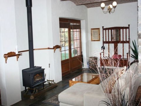Morella House - Tourism Caloundra 4