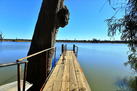 Mundic Waterfront Cottages - Tourism Caloundra 3
