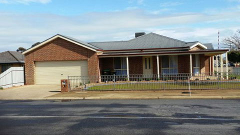 Numurkah Apartments - The Miekleljohn - Tourism Caloundra 3