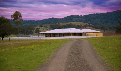 Pokolbin Farm Stay - Tourism Caloundra 0
