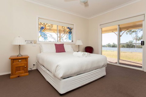 Pokolbin Farm Stay - Tourism Caloundra 2